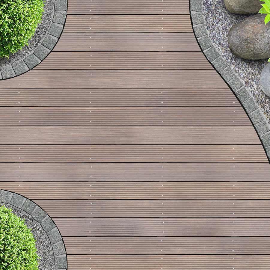 Garten und Terrasse bei Schwabenholz